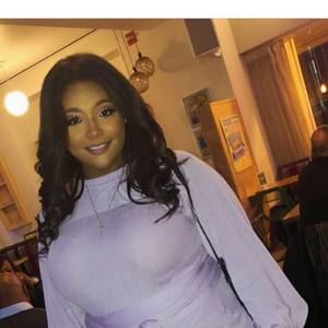 Meet your Posher, Briana